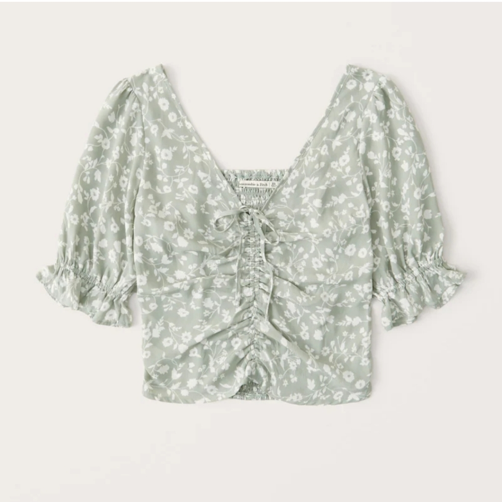 Abercrombie and Fitch cinched puff sleeve top